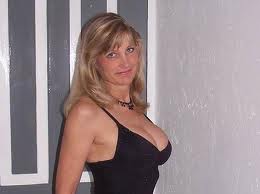 a milf living in Lincoln, Illinois